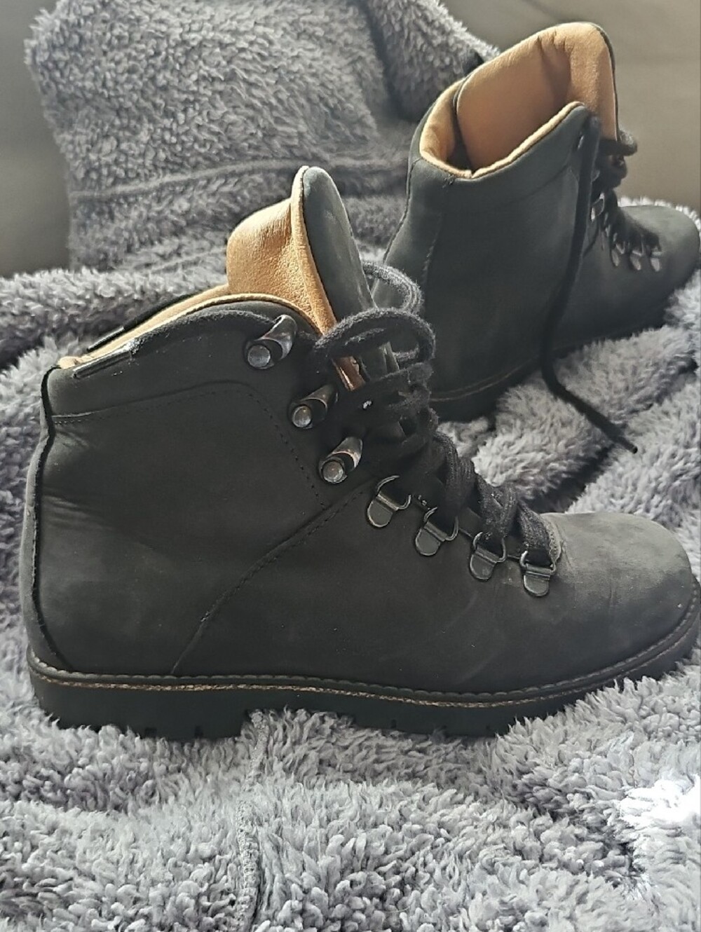 Birkenstock Jackson ?? Black Lace-Up Hiking Boots
